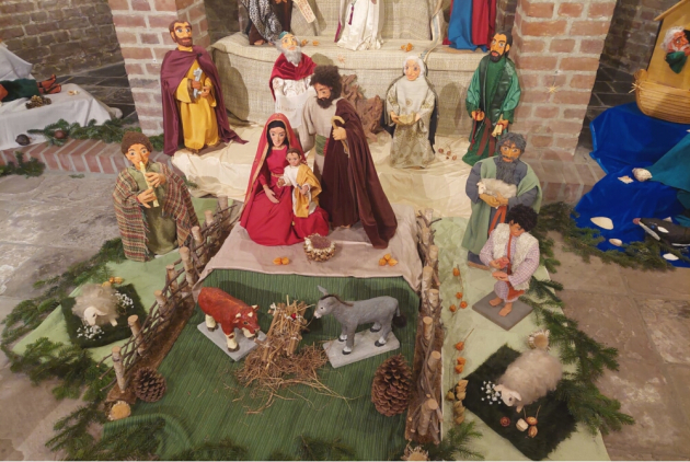 Krefeld: Krippenfiguren in Krypta der Abtei Mariendonk.