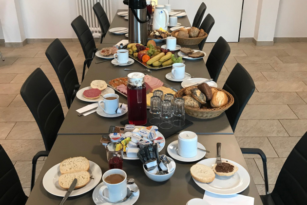 Leckeres Frühstück für die Mitarbeiter - BELLINI Senioren-Residenzen