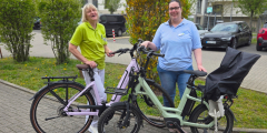Krefeld: Mitarbeiterinnen mit ihren JobRädern.